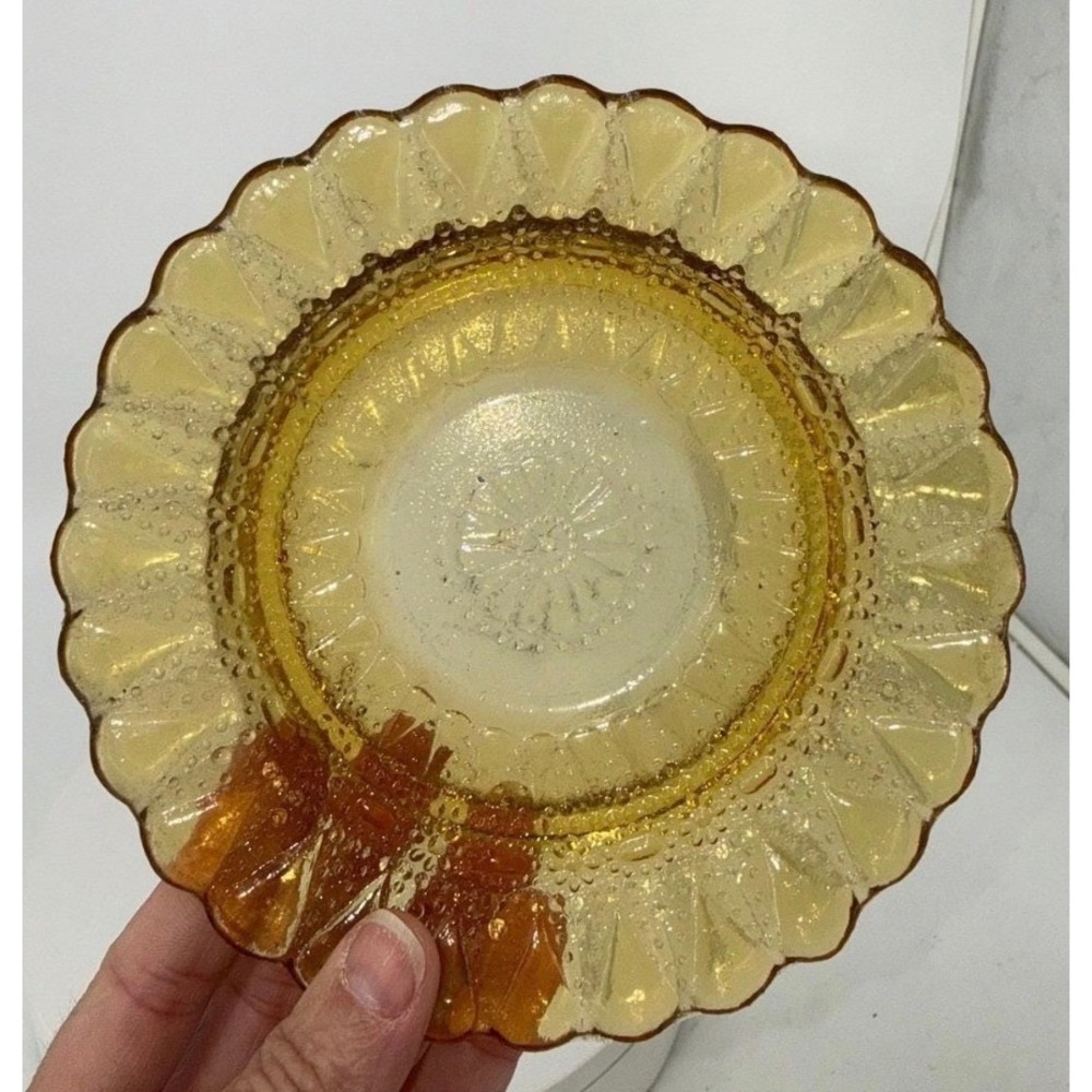 Vintage Amber/Gold‎ Plate Approximately 6" Diameter